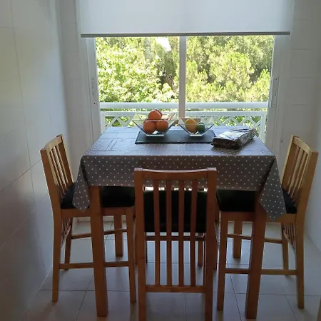 Apartamento Beachfront Spacious 4-bed Apartment, Granados *